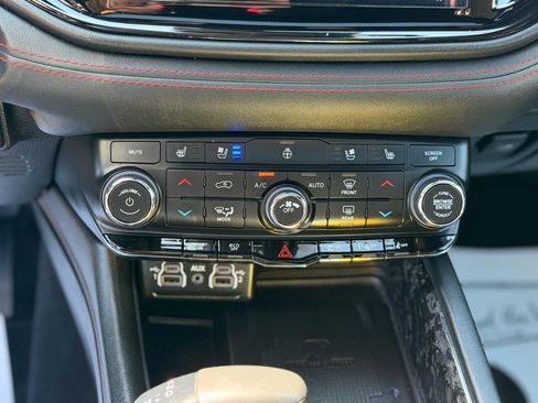 Used 2024 Dodge Durango R/T AWD/4WD image 31