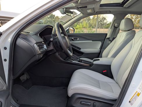 Certified 2025 Acura Integra image 10