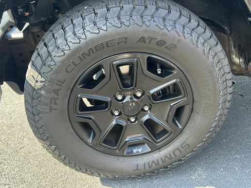 Used 2008 Jeep Wrangler Unlimited Sahara w/ Trailer Tow Group RWD image 9