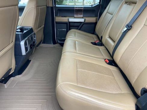 Used 2022 Ford F250 Lariat w/ Chrome Package image 20