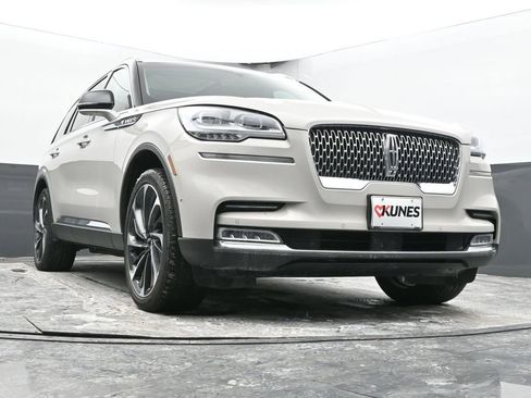 Used 2024 Lincoln Aviator Reserve w/ Equipment Group 201A image 47