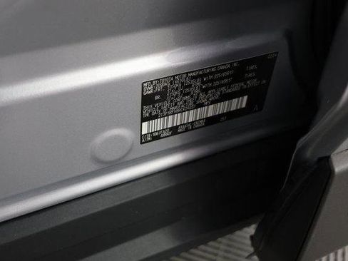 Used 2024 Toyota RAV4 XLE image 27