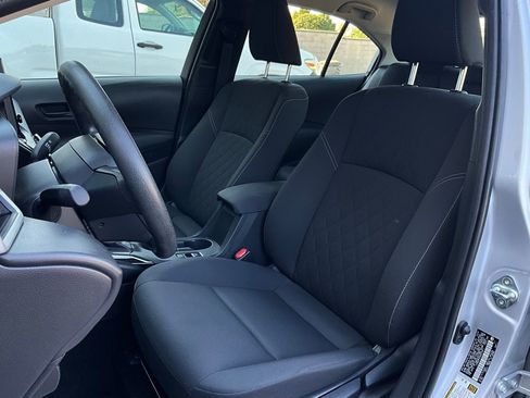 Used 2025 Toyota Corolla LE image 10