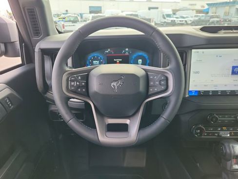 New 2026 Ford Bronco Badlands AWD/4WD image 9