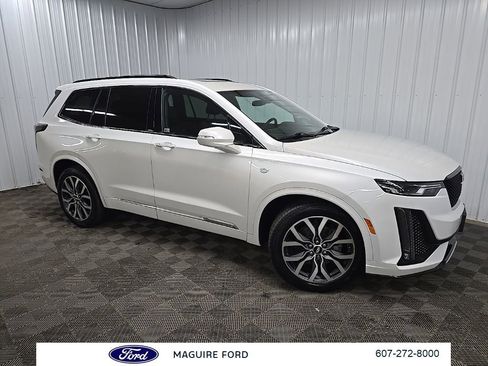 Used 2021 Cadillac XT6 Sport AWD/4WD image 1