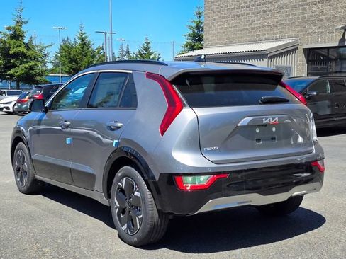 New 2026 Kia Niro Wind w/ Wind Preserve Package FWD image 3