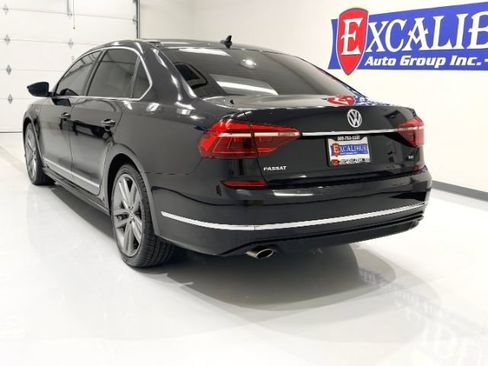 Used 2017 Volkswagen Passat 1.8T R-Line FWD image 6