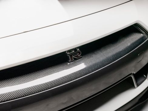 Used 2013 Nissan GT-R Black Edition image 26