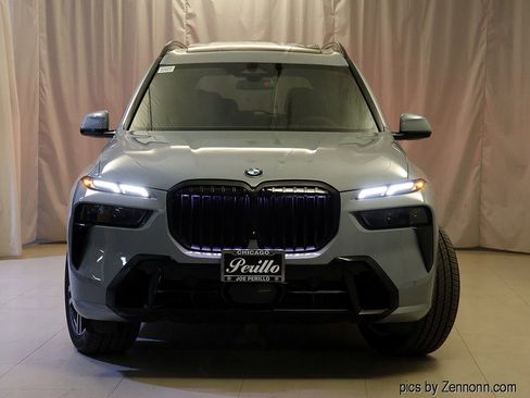 New 2026 BMW X7 xDrive40i w/ M Sport Package AWD/4WD image 5