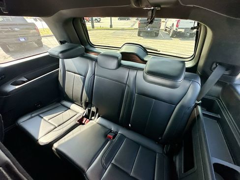 Certified 2019 Ford Expedition XLT w/ Equipment Group 201A RWD image 4
