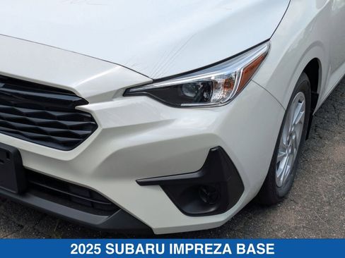 Certified 2025 Subaru Impreza 2.0i image 10