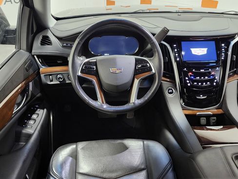Used 2019 Cadillac Escalade Luxury image 33