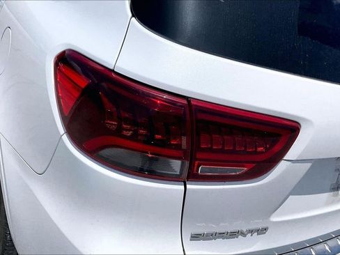 Used 2020 Kia Sorento SX FWD image 22
