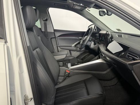 Used 2025 Audi Q5 Premium w/ Convenience Package AWD/4WD image 29