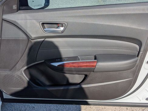 Used 2016 Acura TLX V6 w/ Technology Package image 41