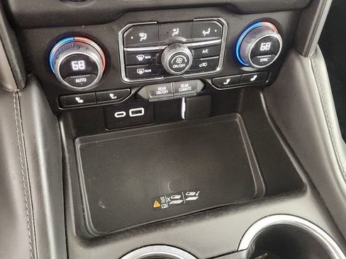 Used 2023 Chevrolet Tahoe LT image 17