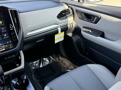 Used 2026 Subaru Forester Premium AWD/4WD image 13