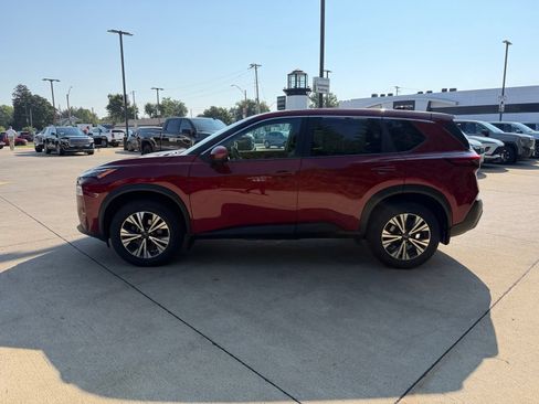Used 2023 Nissan Rogue SV AWD/4WD image 8