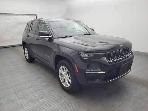 Used 2023 Jeep Grand Cherokee Limited AWD/4WD image 13