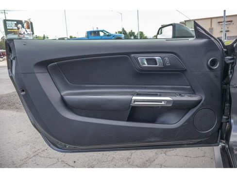 Used 2019 Ford Mustang Coupe RWD image 16