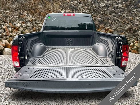 Used 2018 RAM 1500 Express w/ Express Value Package AWD/4WD image 13