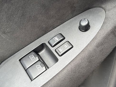 Used 2024 Nissan Z Performance w/ Floor Mat Package RWD image 12