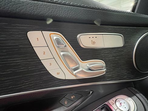 Used 2022 Mercedes-Benz GLC 300 4MATIC image 37