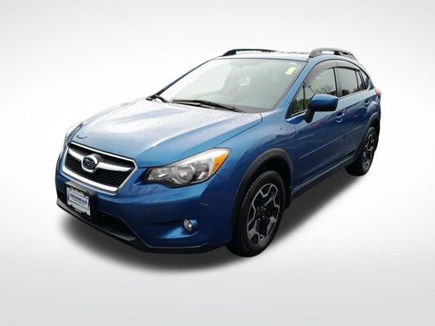 Used 2015 Subaru Crosstrek 2.0i Premium w/ Moonroof Package image 3