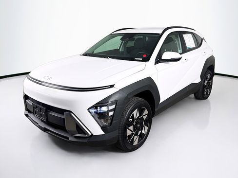 Used 2024 Hyundai Kona SEL image 4