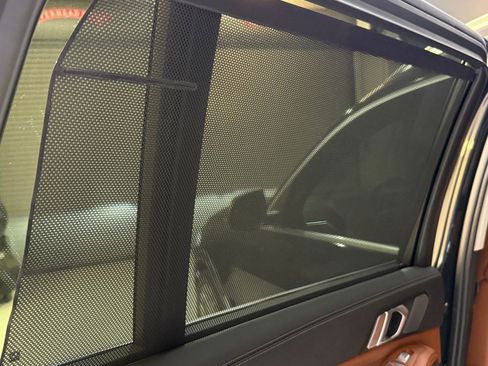 Used 2024 BMW X7 xDrive40i image 45