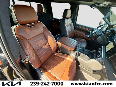 Used 2024 GMC Sierra 3500 Denali Ultimate image 14