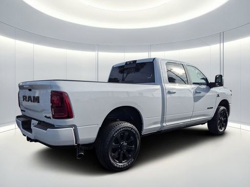 New 2026 RAM 2500 Laramie AWD/4WD image 4