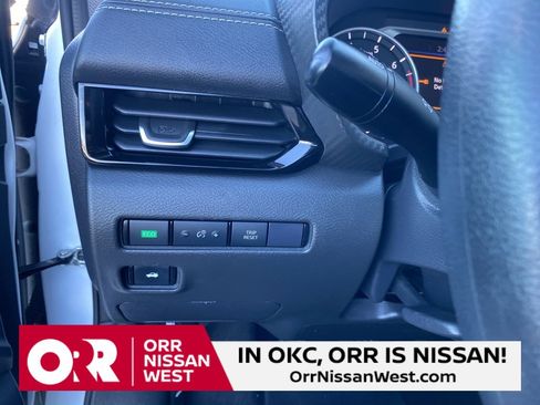 Used 2024 Nissan Sentra SV image 27