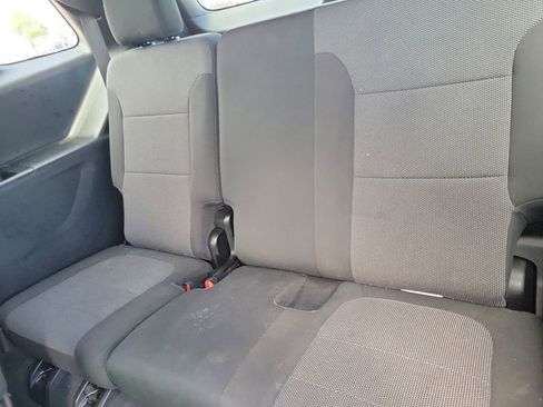 Used 2023 Chevrolet Traverse LT FWD image 12