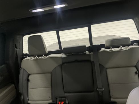 Used 2023 Chevrolet Silverado 1500 ZR2 w/ Technology Package image 11