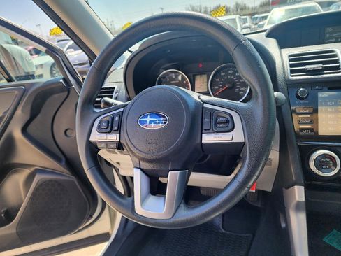 Used 2017 Subaru Forester 2.5i Premium w/ Popular Package #2A AWD/4WD image 13