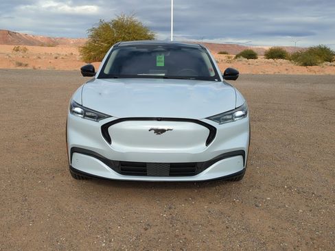 Used 2023 Ford Mustang Mach-E Premium image 9