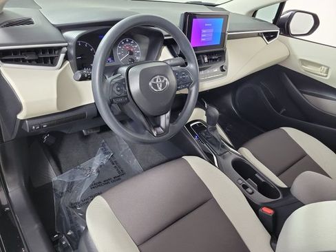Used 2024 Toyota Corolla LE FWD image 18