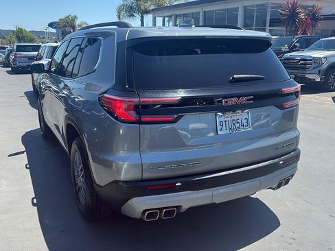 Used 2025 GMC Acadia Elevation AWD/4WD image 6