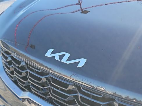 Used 2024 Kia Sorento S w/ Panoramic Sunroof Package image 28