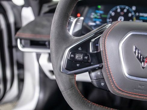 Used 2023 Chevrolet Corvette Stingray Premium Cpe w/ Z51 Performance Package image 31