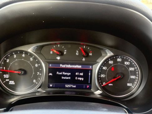 Used 2024 GMC Terrain SLT w/ Infotainment Package II AWD/4WD image 17