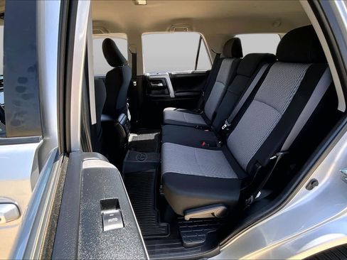 Used 2019 Toyota 4Runner SR5 AWD/4WD image 20