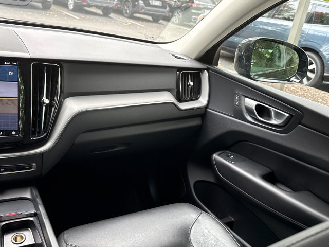 Certified 2024 Volvo XC60 B5 Core w/ Climate Package AWD/4WD image 23