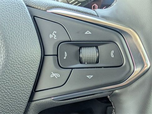 New 2026 Chevrolet Trax ACTIV w/ Sunroof Package image 24