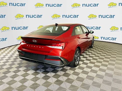 Certified 2025 Hyundai Elantra Sport w/ Cargo Package FWD image 7