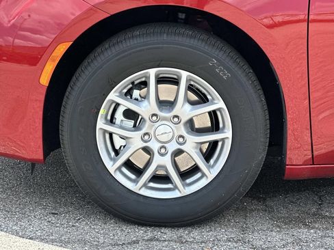 New 2027 Chrysler Pacifica LX FWD image 8