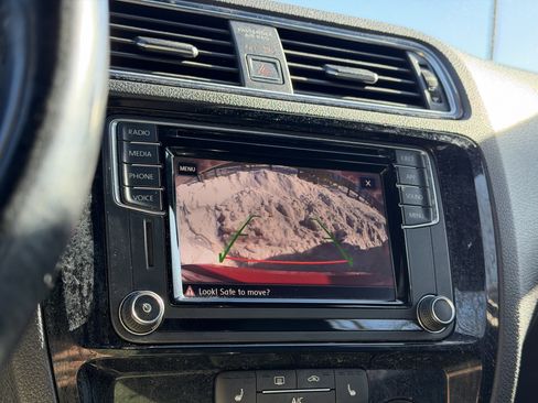 Used 2018 Volkswagen Jetta Sport image 3