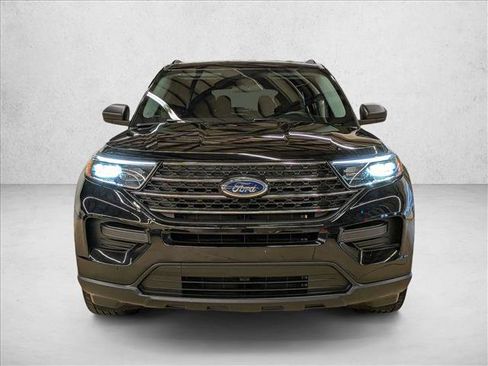 Certified 2023 Ford Explorer XLT AWD/4WD image 2