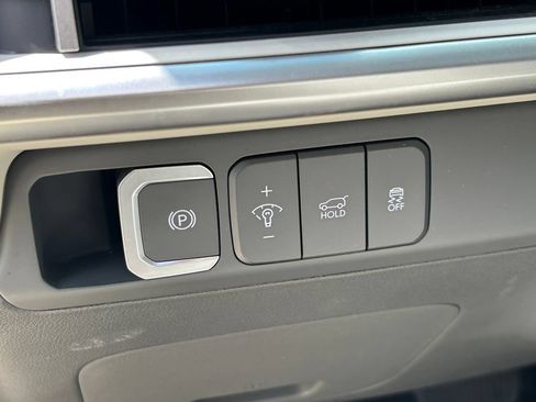 Used 2026 Hyundai Santa Fe SEL FWD image 25